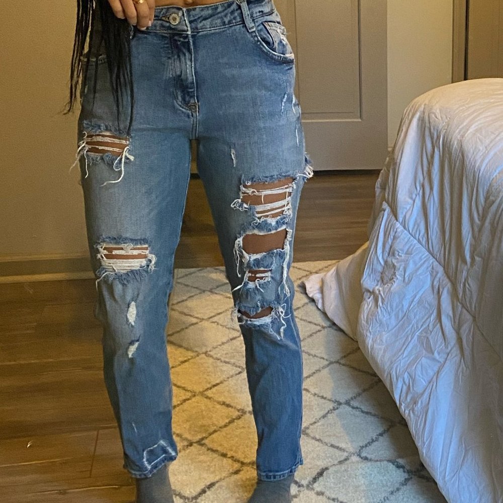 Zara Ripped BF Jeans - Picture 2 of 2